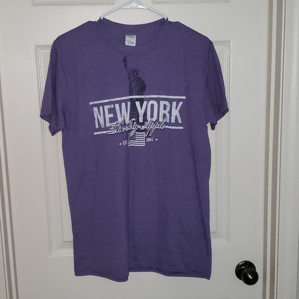 New York shirt size medium